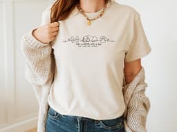 Easily distracted by horses and dogs T-shirt, gift for horse owner Sweatshirt,Hoodie — picture 2 of 2
